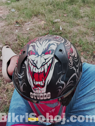 STUDDG THUNDER HELMETS